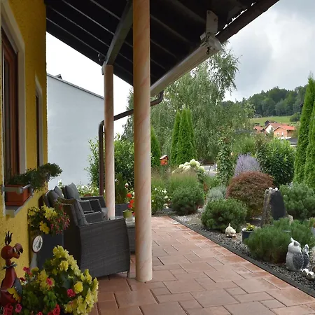 Scenic With Balcony Garden Deckchairs Barbecue Apartmán *